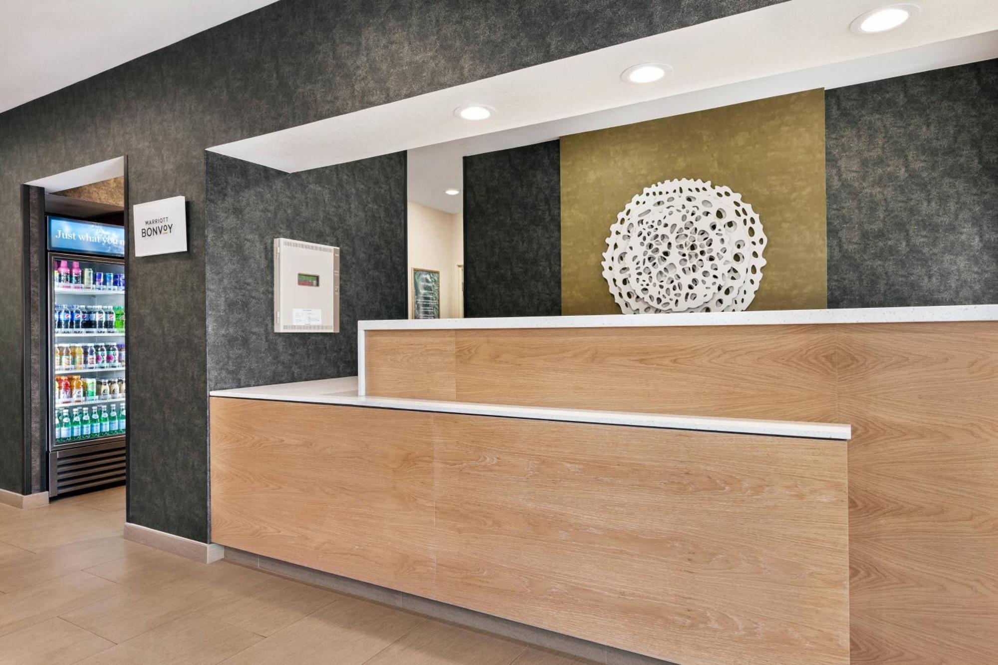 Fairfield Inn By Marriott Visalia Sequoia Dış mekan fotoğraf